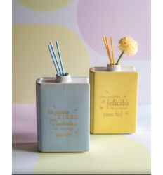 Profumatore libro rosso con scritta con fiore (C4306F)